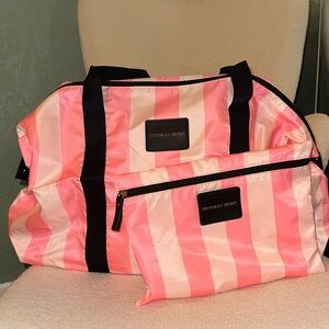 Victoria's Secret Pink and White Travel Bag Set